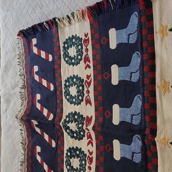 New Carpet Throw Christmas With fringe Hem Holidays Decor Vintage - Picture 8 of 11